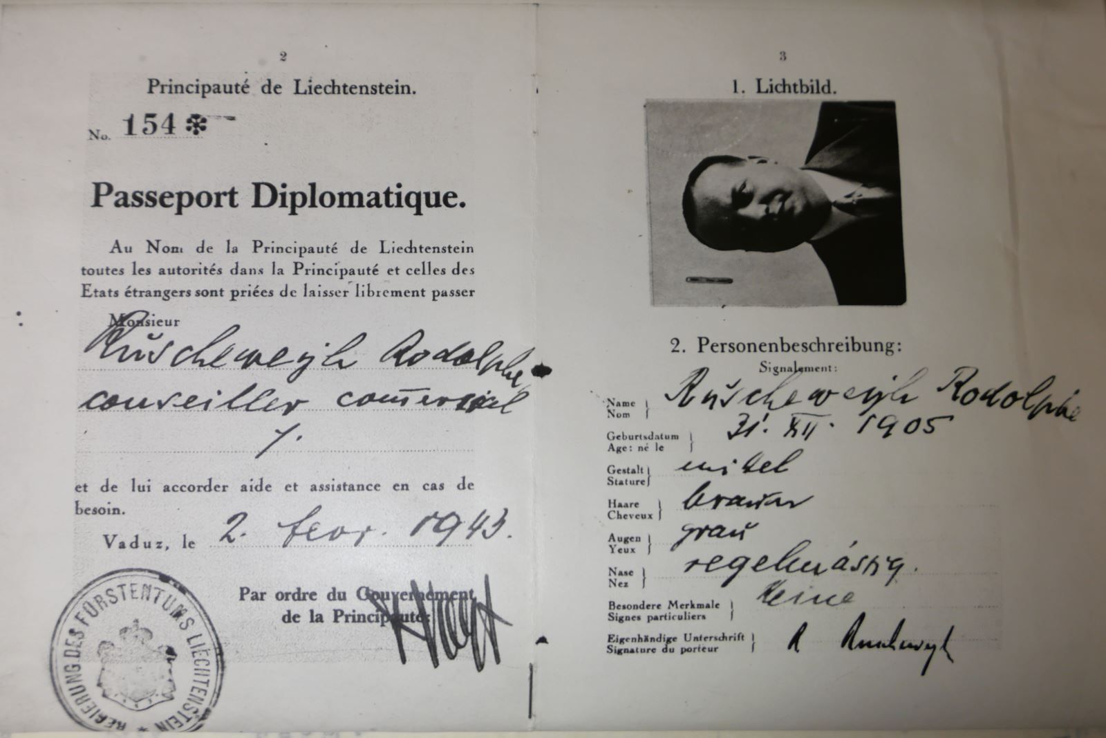 LiechtensteinDiplomaticPassport-RudolfRuscheweyh-SwissFederalArchives-E7160-07-1968-54-1187.jpg